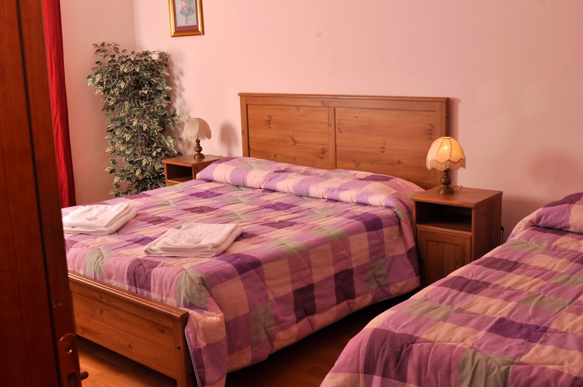 Gialel Guesthouse — Alloggio a Roma, Roma