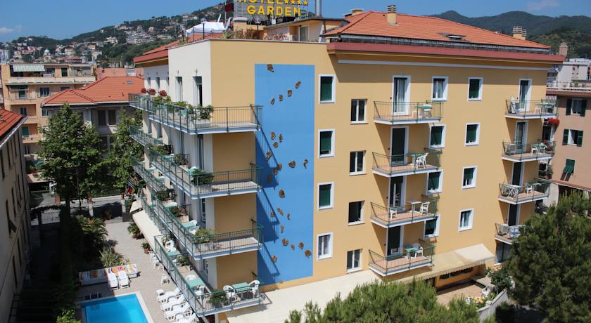Hotel Garden Albisola marina — Alloggio a Savona, Savona