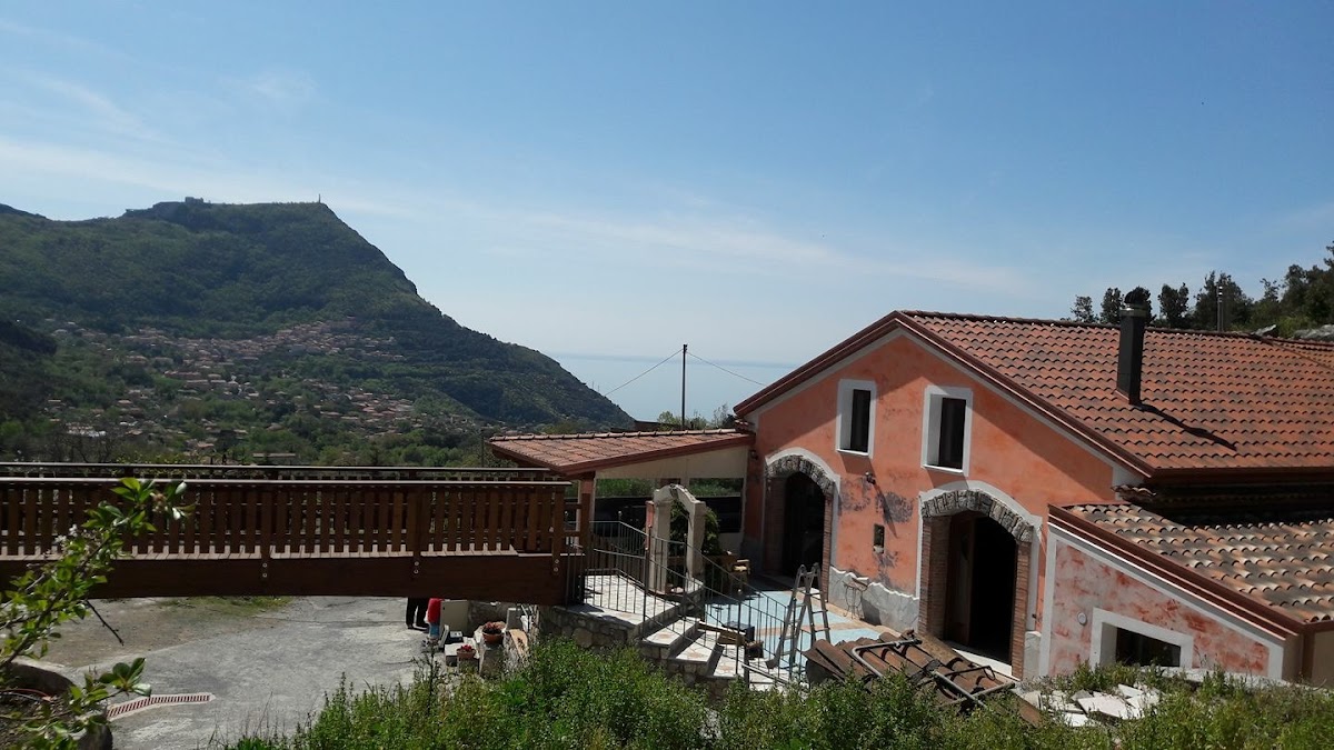 Agriturismo La Tenuta Del Barone — Alloggio a Maratea, Potenza