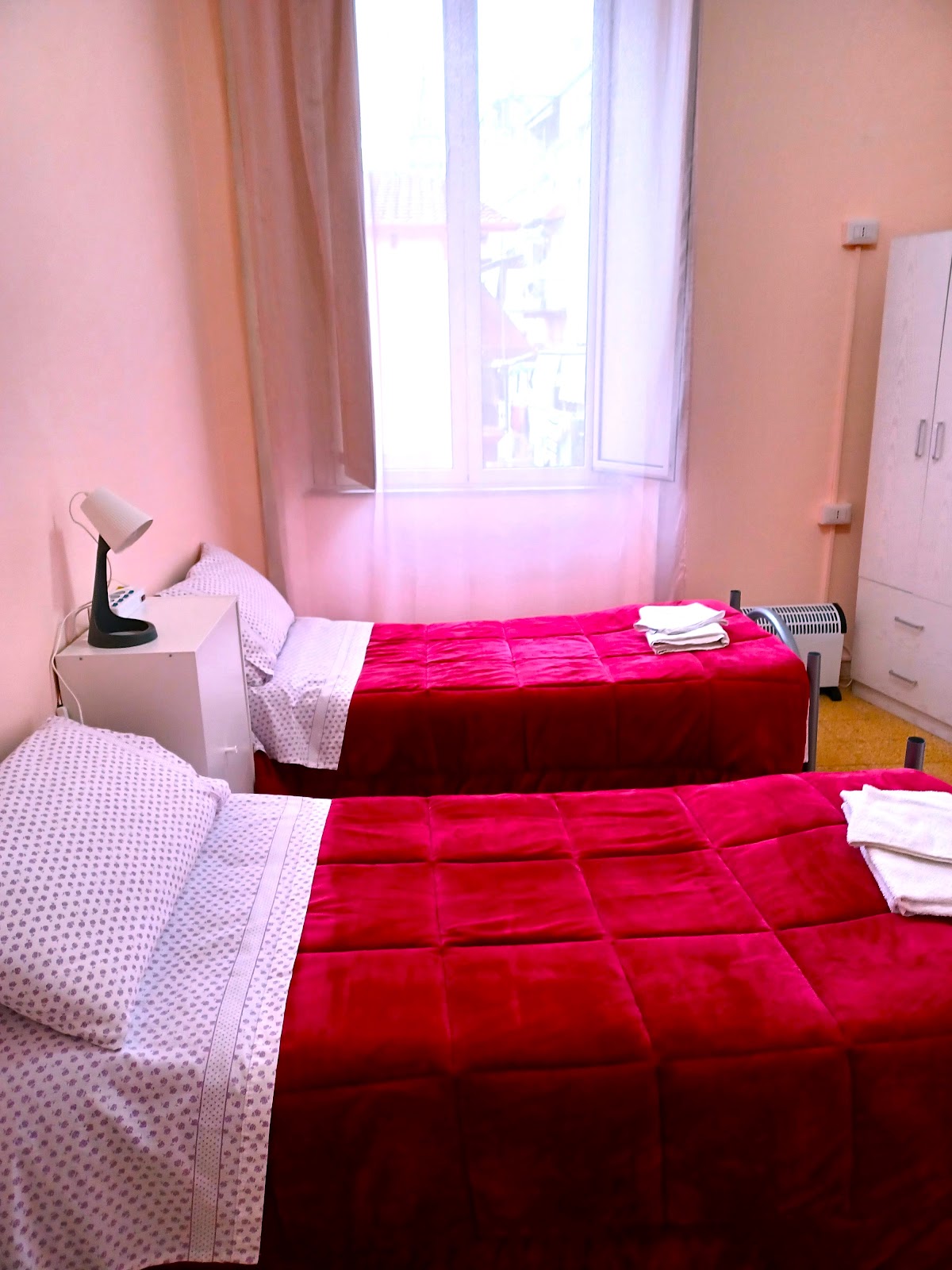 B&B Appartamenti Napoli — Alloggio a Napoli, Napoli