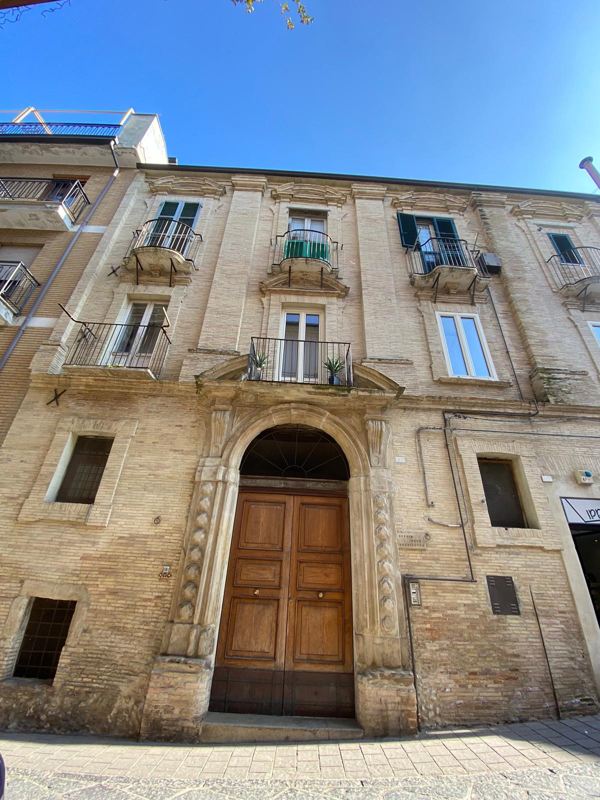 Bed & Breakfast "Le Tre Scimmiette" — Alloggio a Lanciano, Chieti