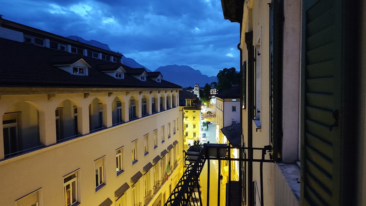 Lainez Rooms & Suites — Alloggio a Trento, Trento