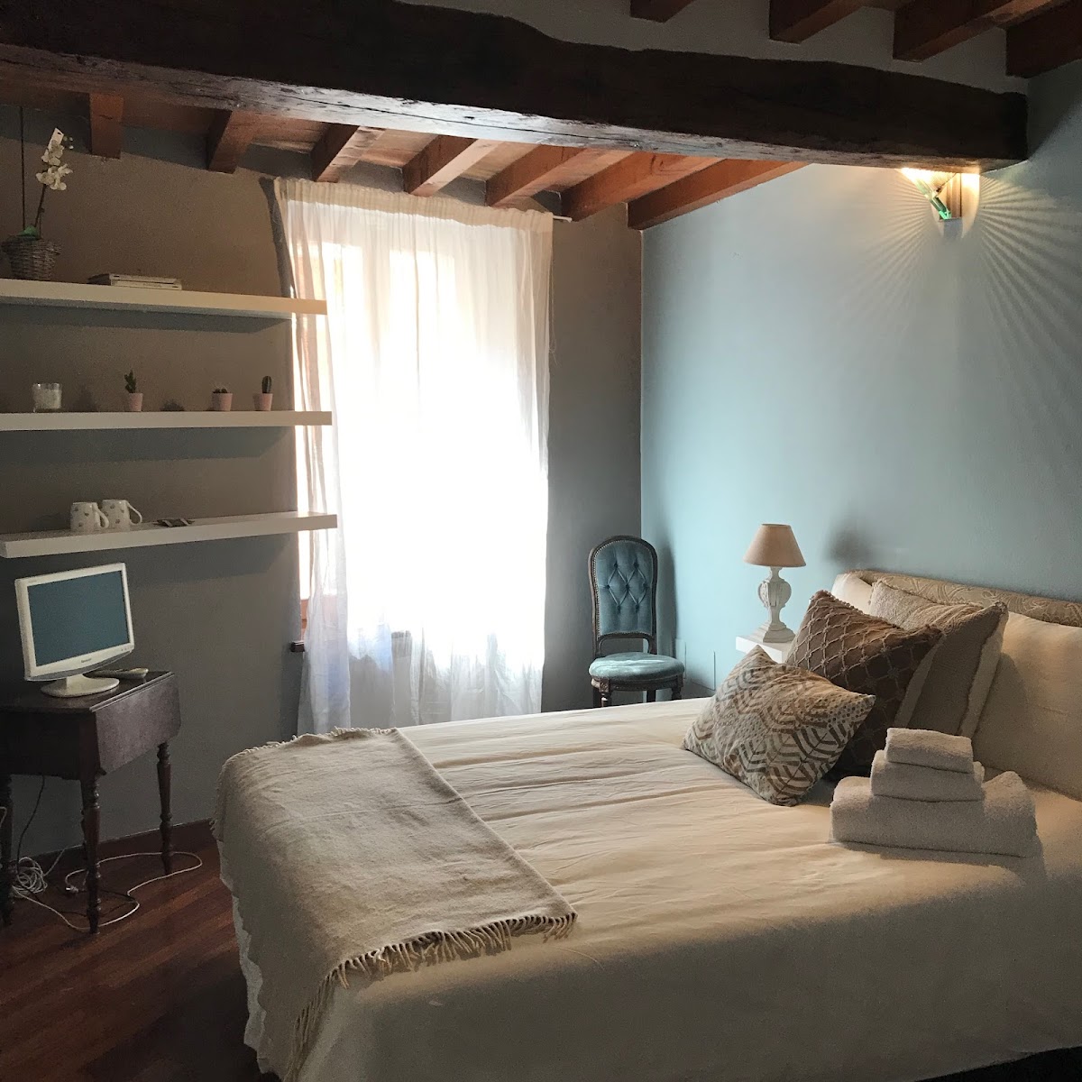 Le Camere di Bsuites Affittacamere — Alloggio a Parma, Parma