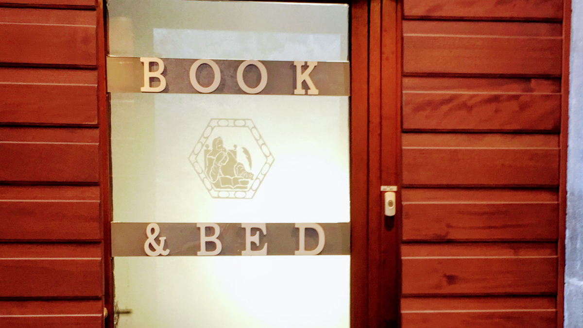 Book and Bed Orvieto