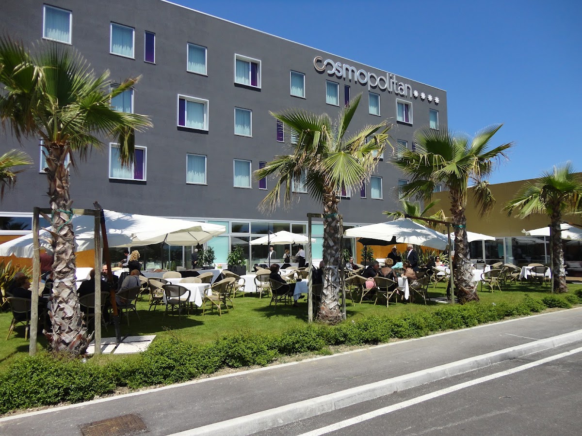 Cosmopolitan Hotel — Alloggio a Civitanova Marche, Macerata