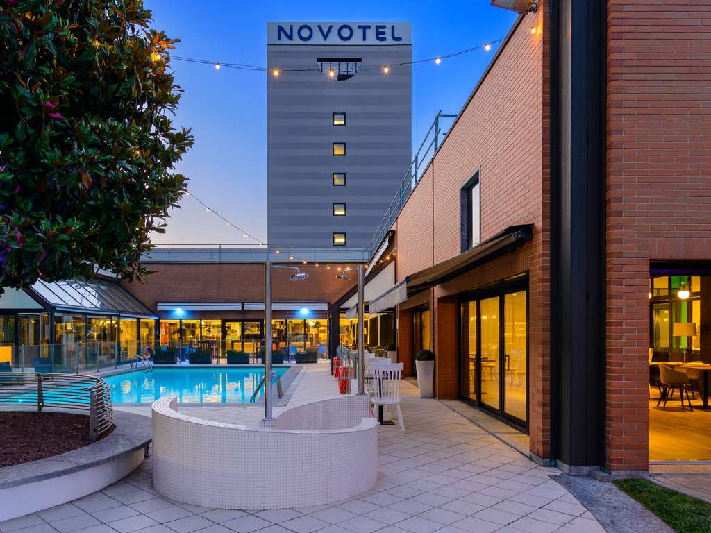 Novotel Milano Linate Aeroporto — Punto di interesse a Milano, Milano