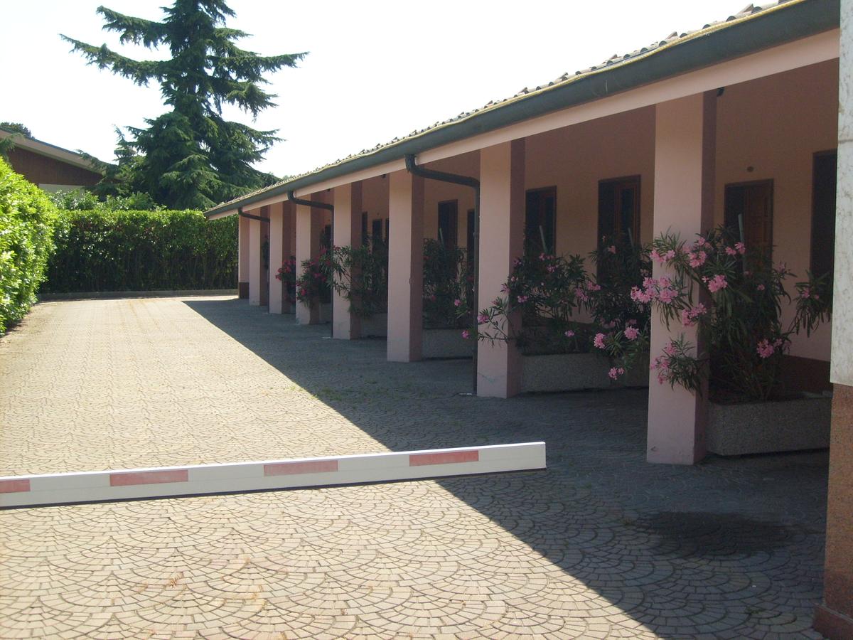 Hotel Motel Flower — Alojamiento in Novi Ligure, Alessandria