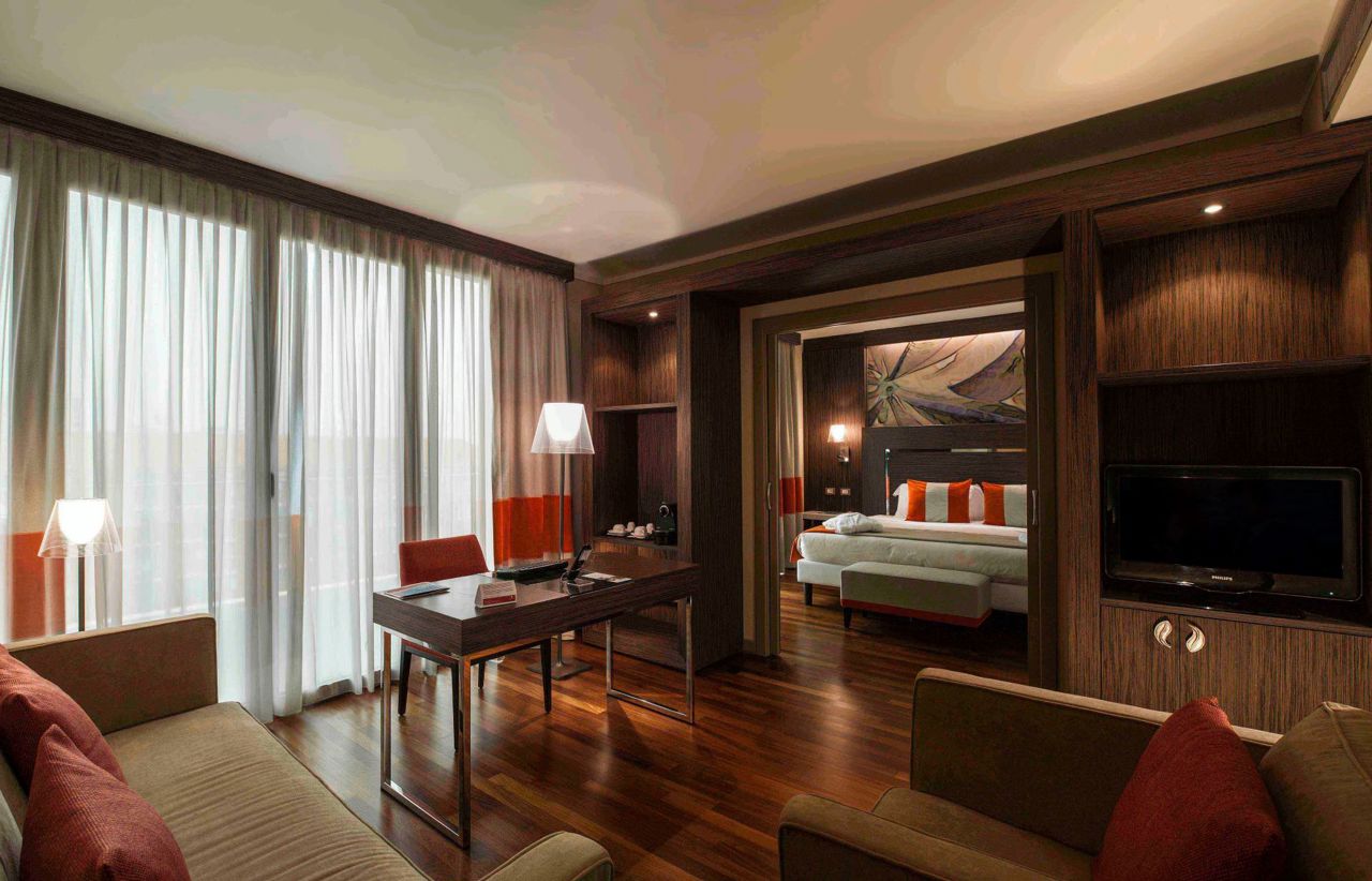 Ramada Plaza Milano — Punto di interesse a Milano, Milano