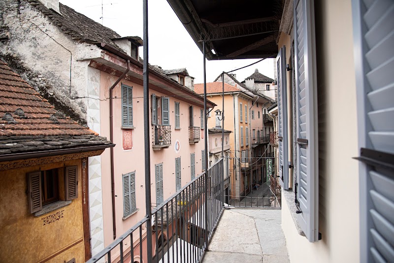 Dimora Domese — Alloggio a Domodossola, VCO