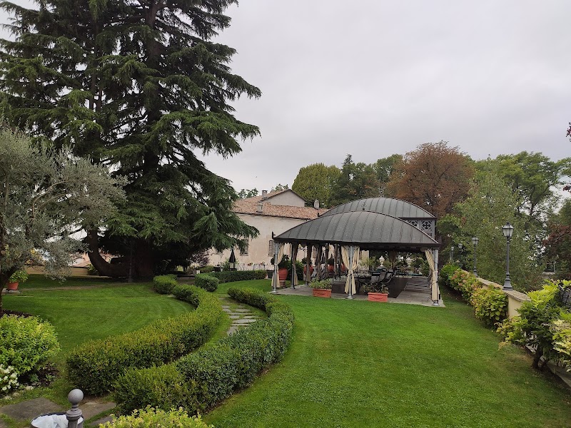 Villa Beccaris — Alloggio a Barolo, Cuneo