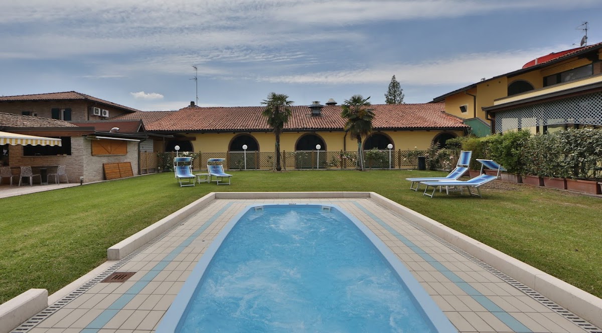 Best Western Plus Hotel Modena Resort — Alloggio a Modena, Modena