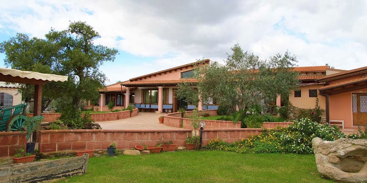 Agriturismo Is Scalas — Alloggio a Cagliari, Cagliari