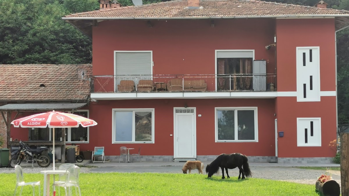 THE HORSE - GUEST HOUSE — Alloggio a Orta San Giulio, Novara