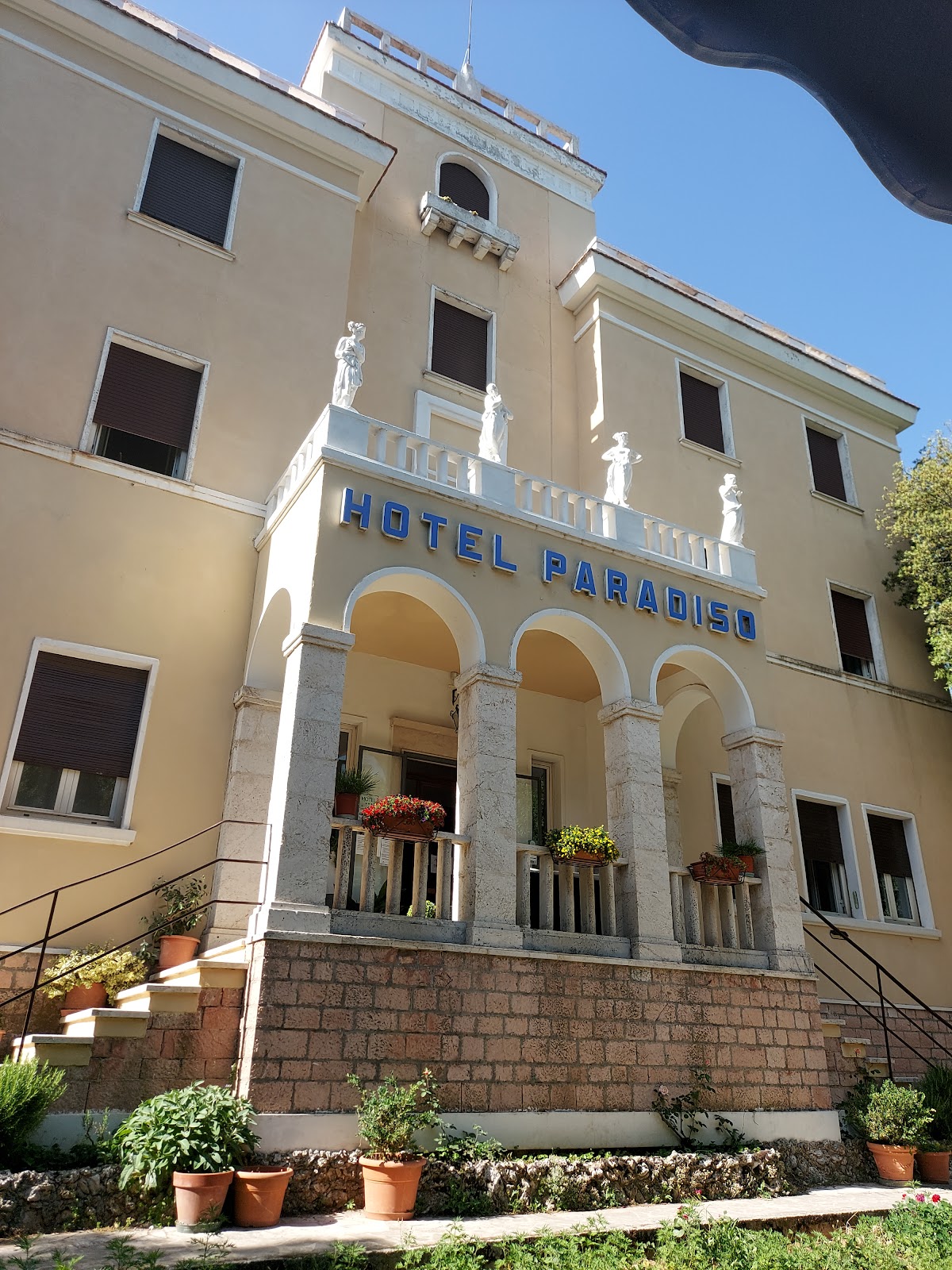 Hotel Paradiso — Alloggio a Spoleto, Perugia