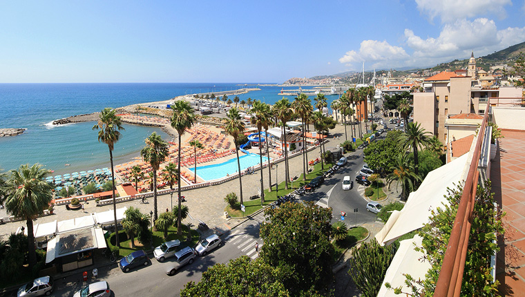 Hotel Kristina — Alojamento in Imperia, Imperia