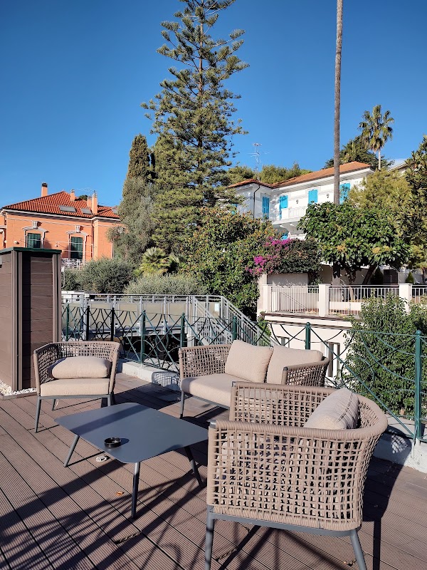 Hotel Villa Sylva — Alloggio a Sanremo, Imperia