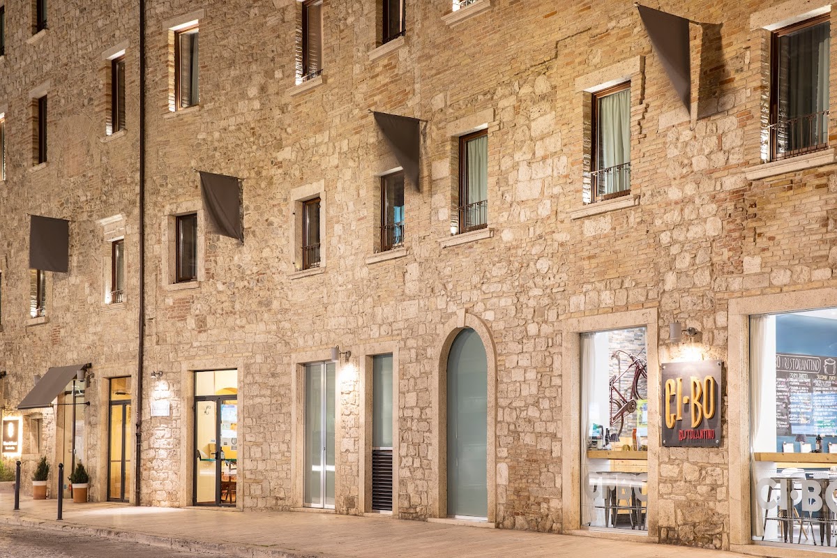 Palazzo dei Mercanti - Dimora Storica — Alloggio a Ascoli Piceno, Ascoli Piceno