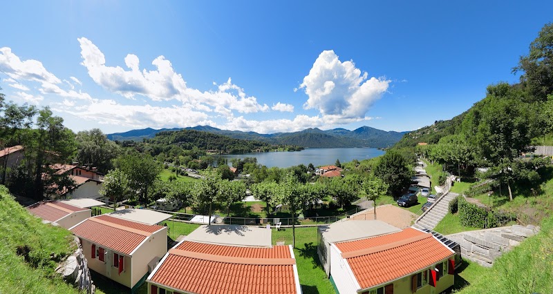 Camping Orta — Alloggio a Orta San Giulio, Novara
