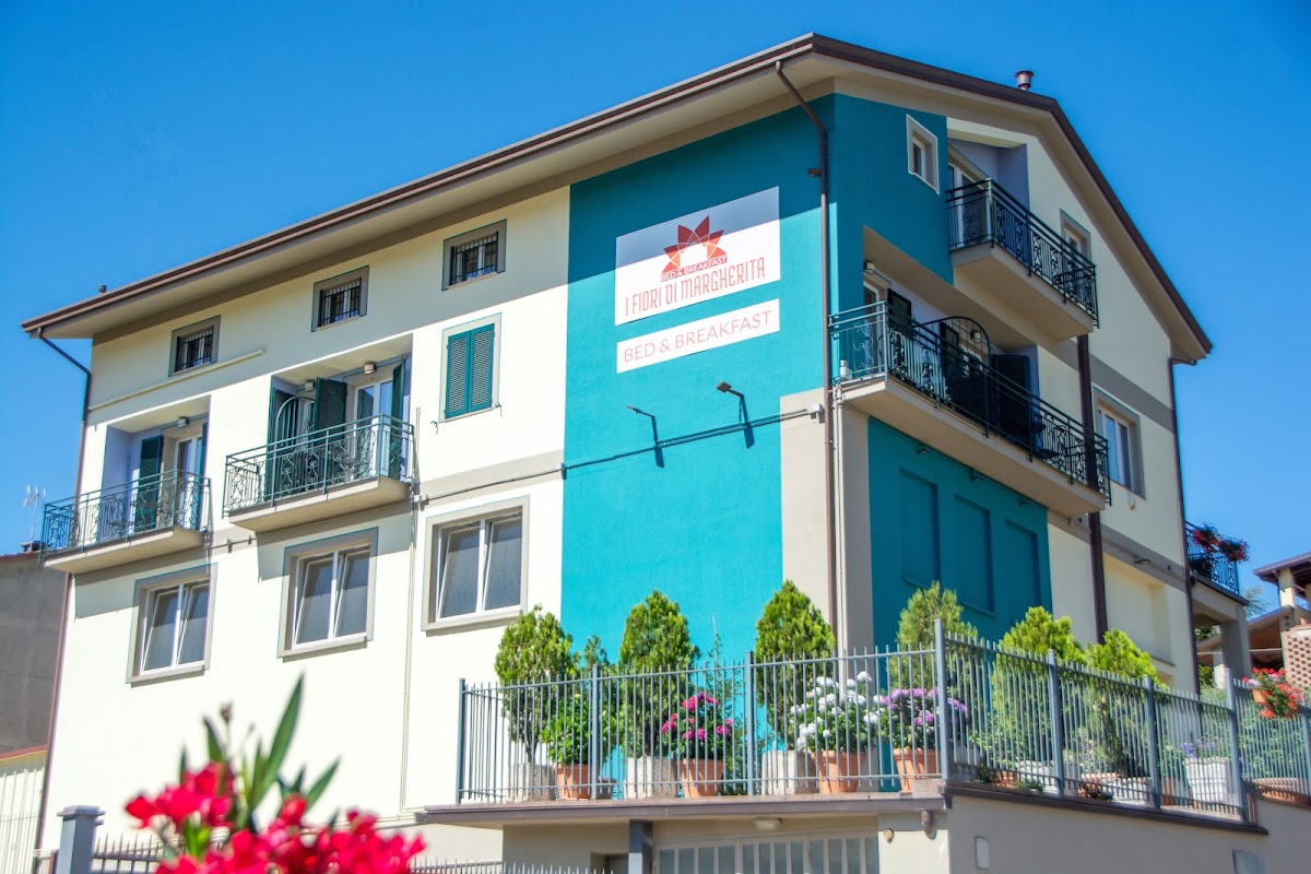 I Fiori di Margherita Luxury B&B — Alloggio a Perugia, Perugia