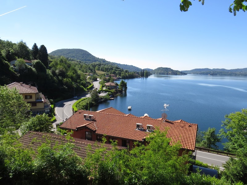 Campeggio Punta di Crabbia — Alloggio a Orta San Giulio, Novara