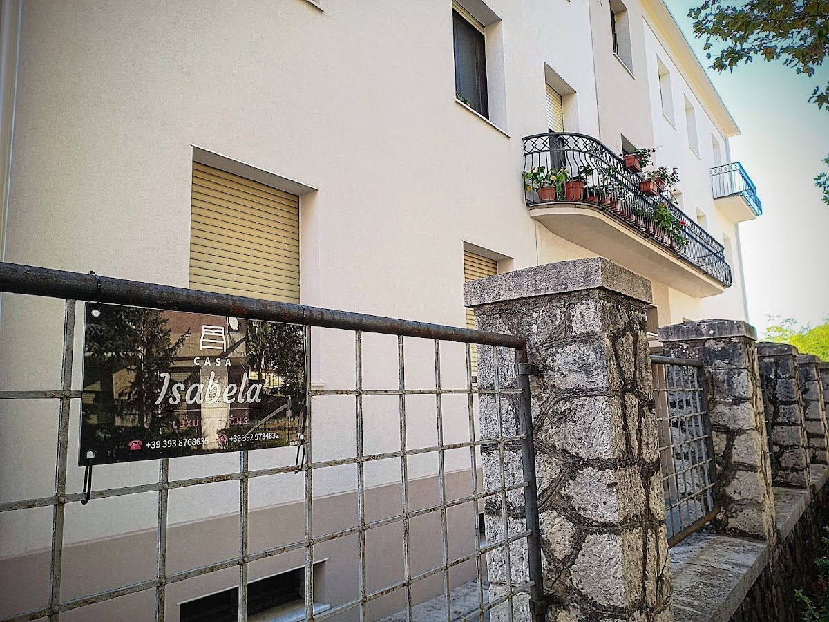 Casa Isabela | Luxury Rooms — Alloggio a Melfi, Potenza