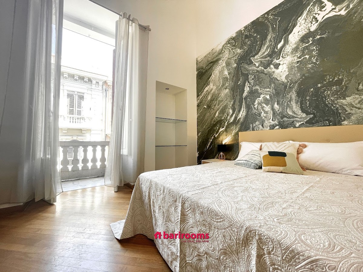 BARI ROOMS - Imbriani 15 - Best price guarantee — Alloggio a Bari, Bari