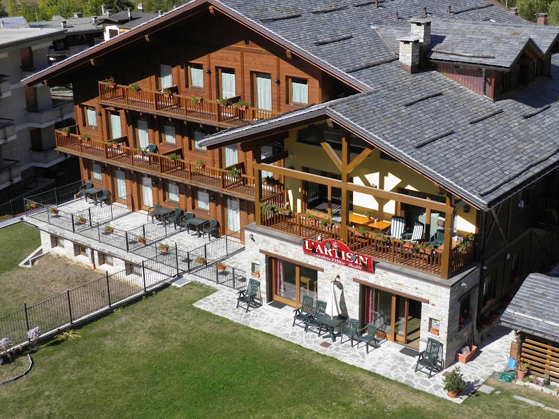 Hotel L'Artisin — Alloggio a Limone Piemonte, Cuneo