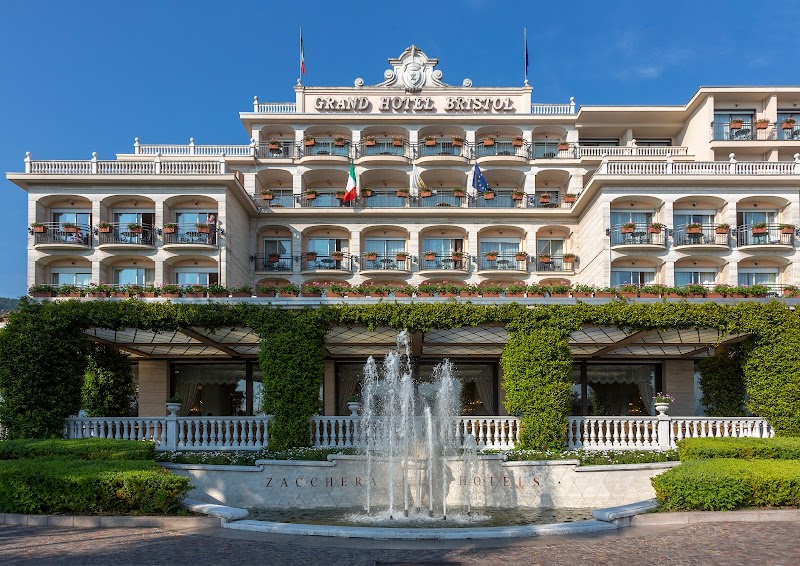 Grand Hotel Bristol — Alloggio a Verbania, VCO
