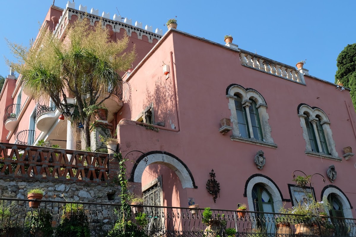 Hotel Villa Nettuno — Alloggio a Taormina, Messina