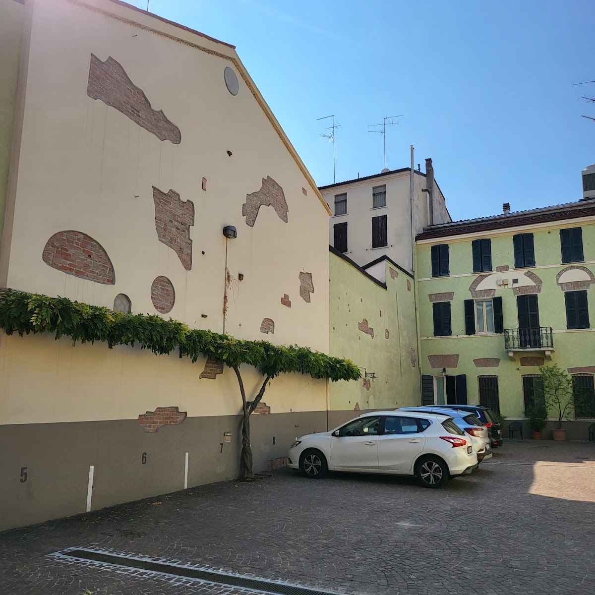 Abbazia — Alloggio a Mantova, Mantova