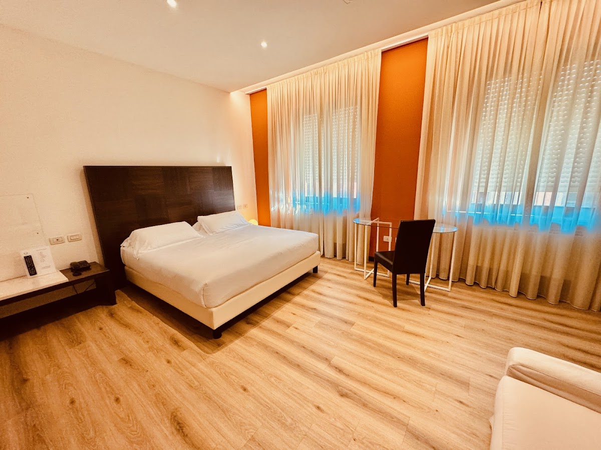 HOTEL PEX MANTOVA — Alloggio a Mantova, Mantova