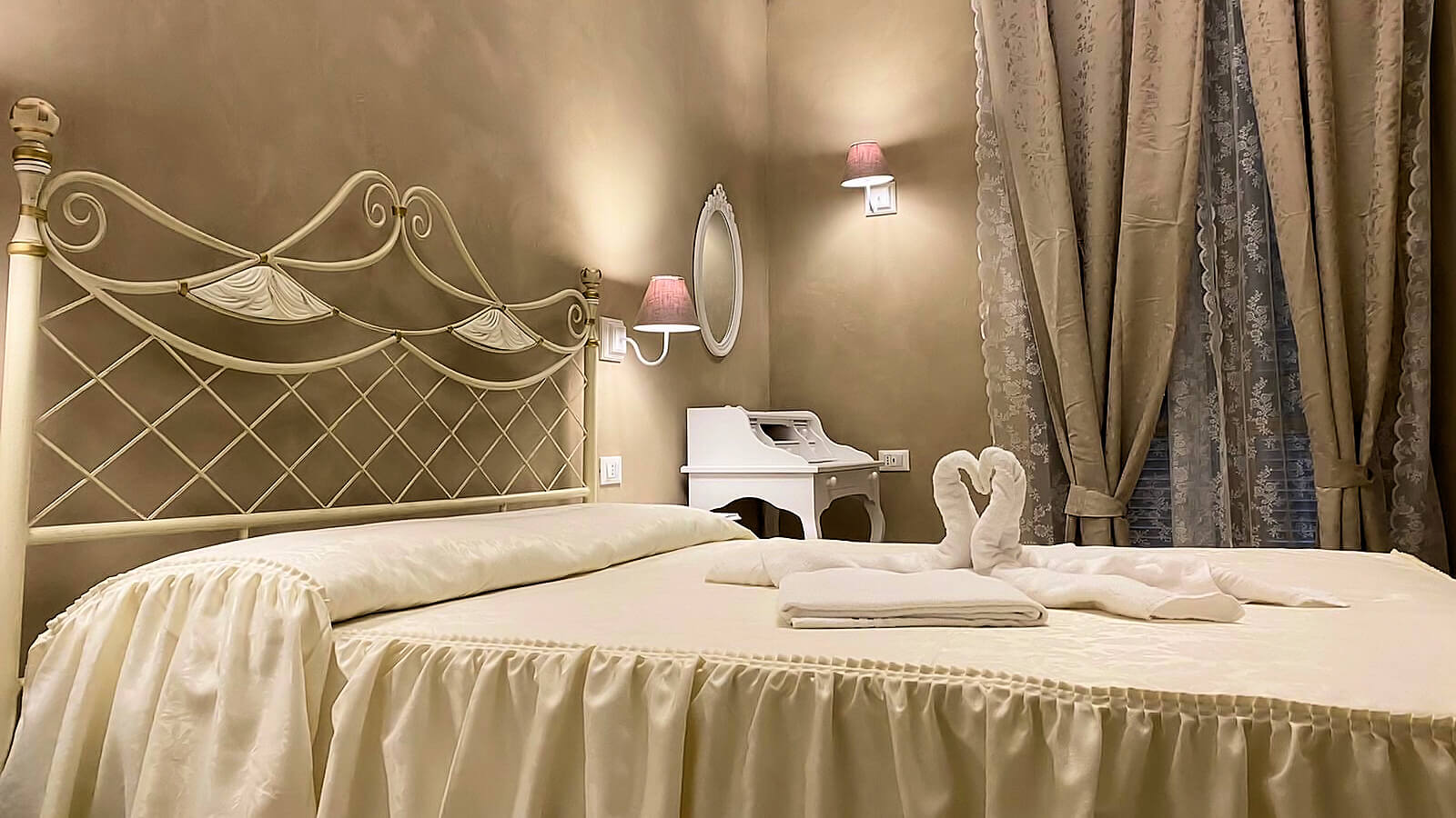 Hotel Calais — Punto di interesse a Milano, Milano