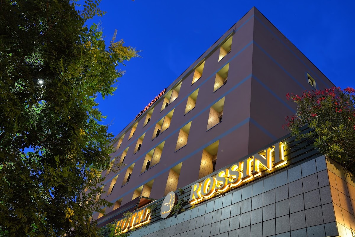 Hotel Rossini — Alloggio a Pesaro, Pesaro e Urbino