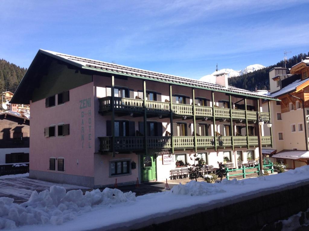 Hotel Garnì Zeni — Alloggio a Madonna di Campiglio, Trento