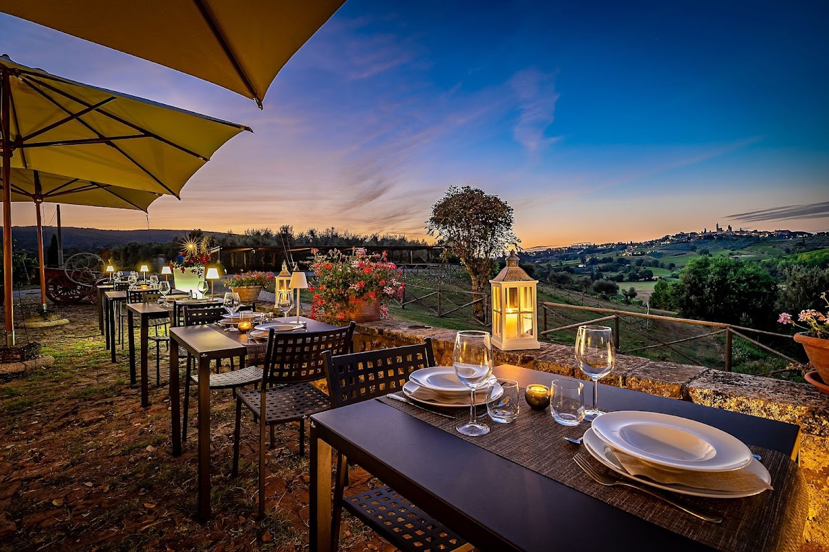 Agriturismo Poggiacolle — Alloggio a San Gimignano, Siena
