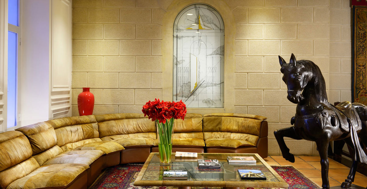 Hotel Pierre — Punto di interesse a Milano, Milano