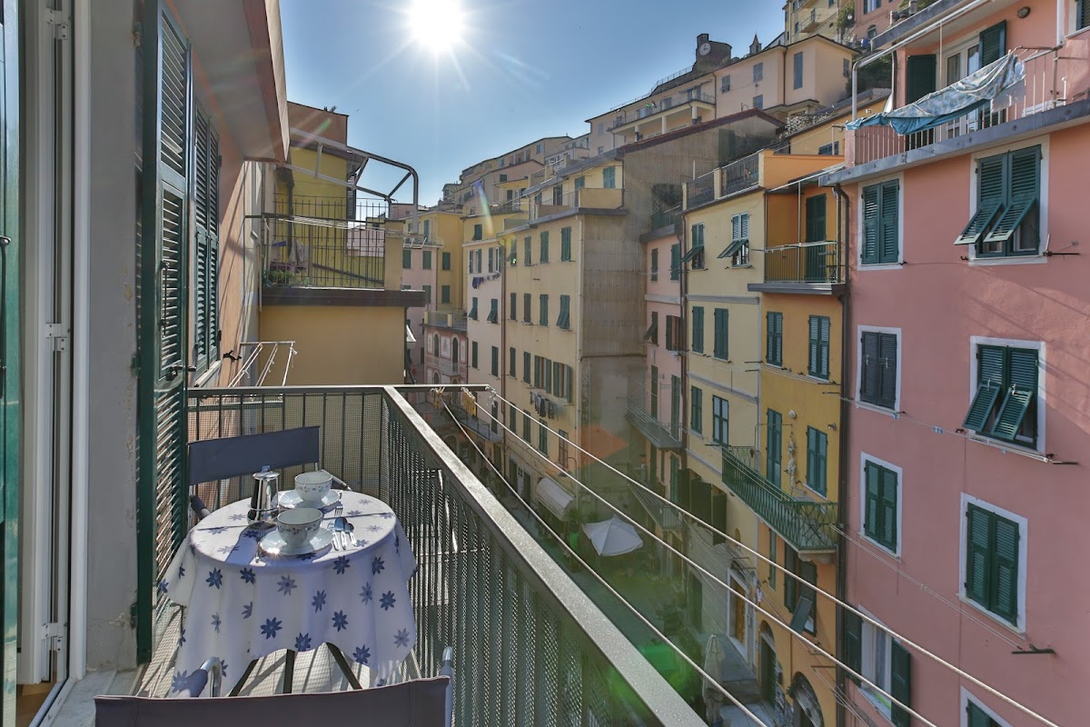 In zona: CATEO camere e appartamenti