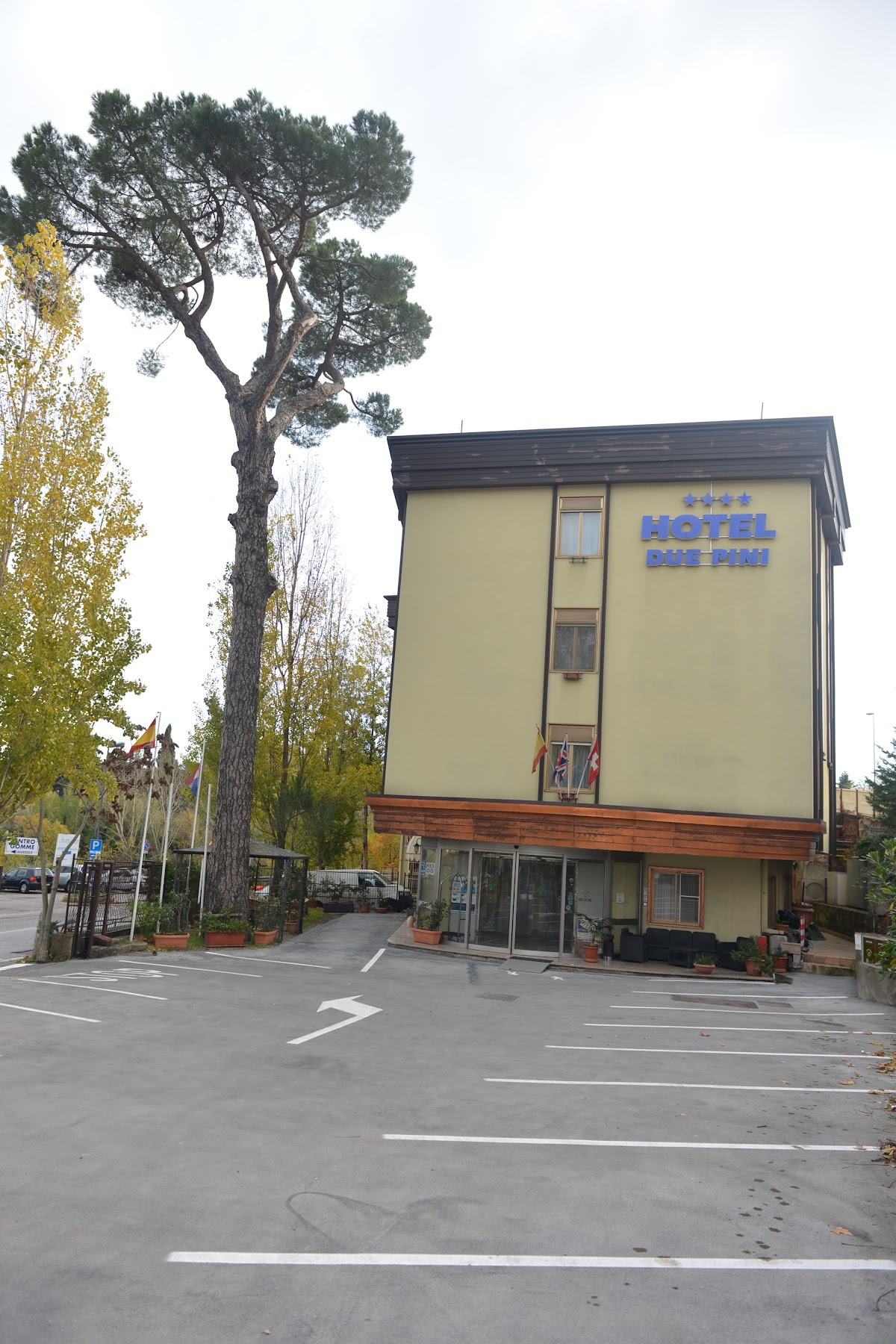 Hotel Due Pini 4 stelle - Ristorante - Sala riunioni — Alloggio a Melfi, Potenza