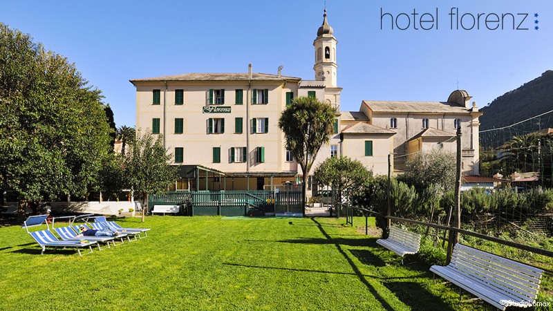 Florenz — Alloggio a Finalborgo, Savona