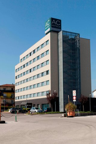 AC Hotel Vicenza by Marriott — Alloggio a Vicenza, Vicenza