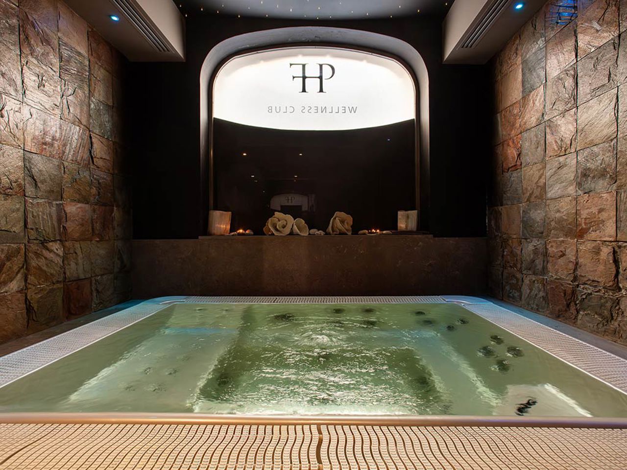 Hotel Porta Felice — Punto di interesse a Palermo, Palermo