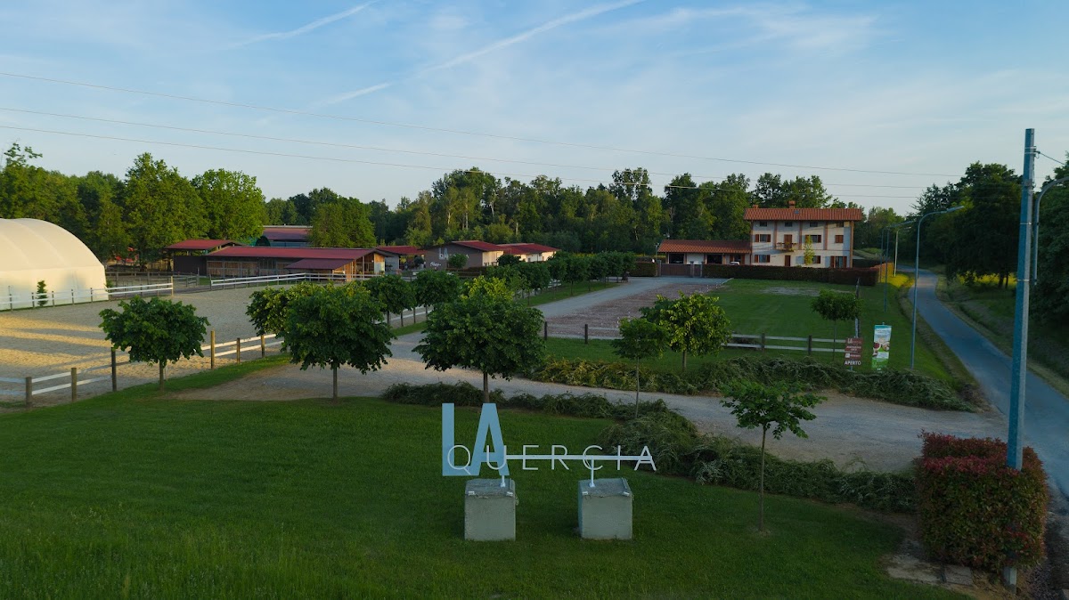 Agriturismo LA QUERCIA — Alloggio a Cervinia, Aosta