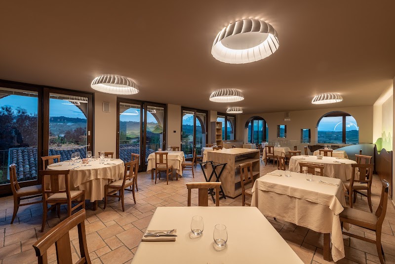 Ristorante con Camere Il Vigneto di Roddi