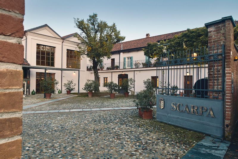 Scarpa Wine — Alloggio a Nizza Monferrato, Asti