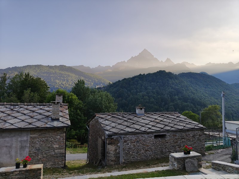 BeB falchet ALTESTANZEOSTANA — Alloggio a Crissolo, Cuneo