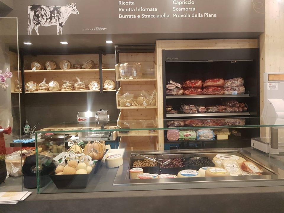 Punto Vendita Fattoria Della Piana — Alloggio a Reggio Calabria, Reggio Calabria