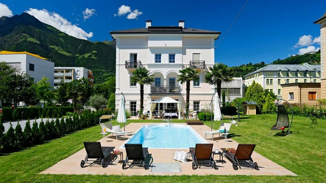 Garni Villa Tyrol — Alloggio a Merano, Bolzano