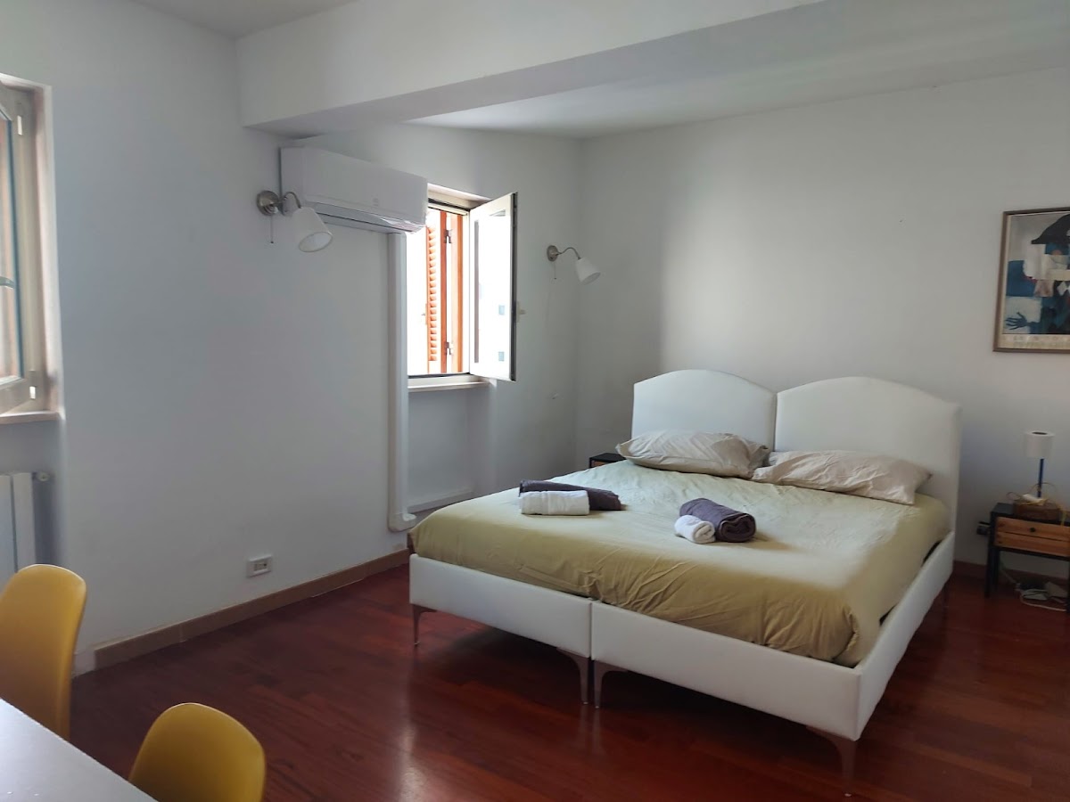 B&B Benedetto Cairoli — Alloggio a Bari, Bari