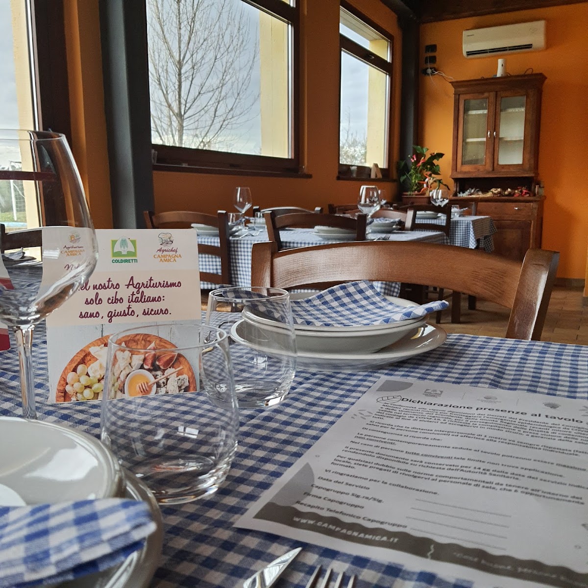 Antica Fattoria Togni Agriturismo Campeggio Macelleria — Alloggio a Ancona, Ancona