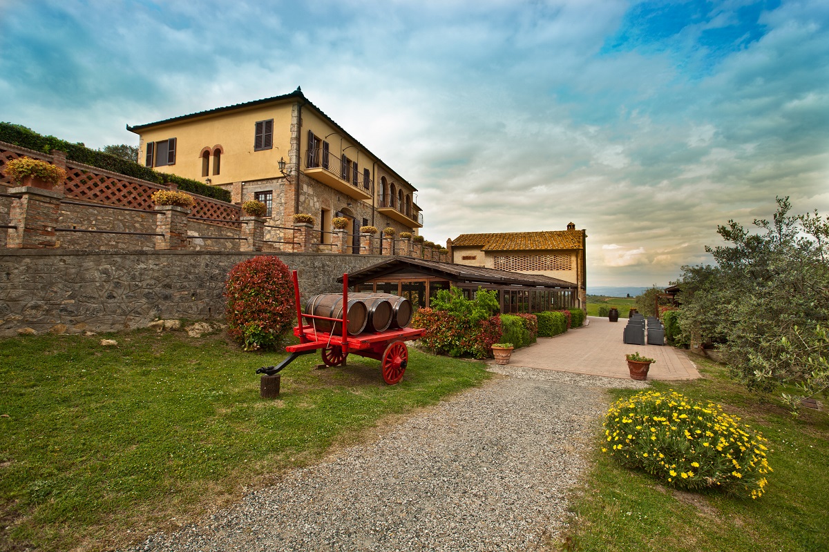 Fattoria Voltrona San Gimignano — Alloggio a San Gimignano, Siena